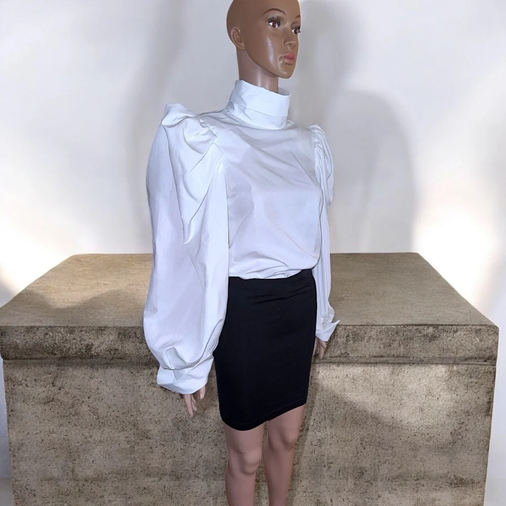 Swank A Posh “Jury’s Out Power Shoulder Top” - Picture 8 of 16